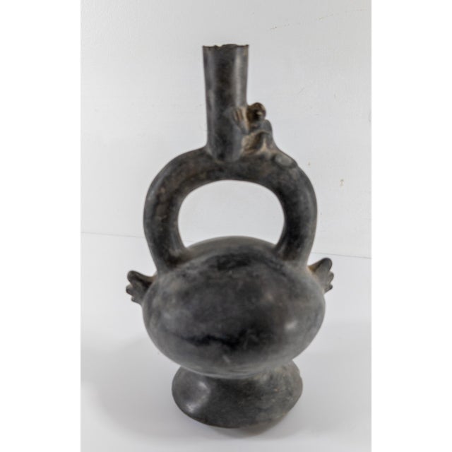 15th Century & Earlier Pre-Columbian Peruvian Black Glazed Chimu Culture Stirrup Cup Vessel For Sale - Image 5 of 12