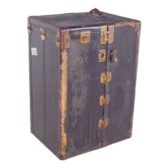 Antique Holdall Covered in Black Leather, 1890s For Sale