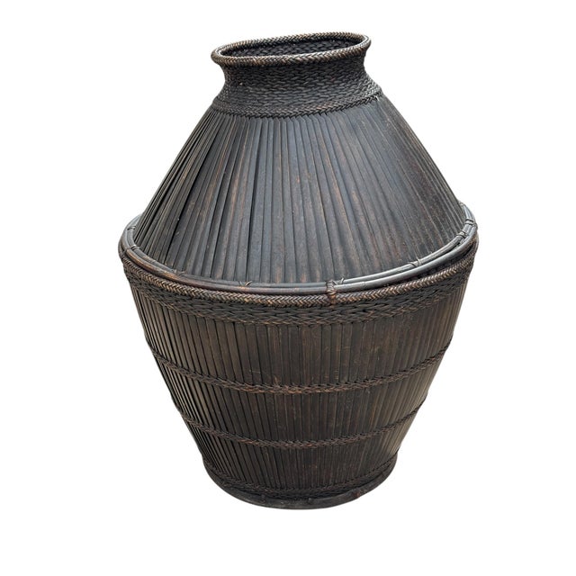 Rustic Locust Storage Basket (Iwus), 20th Century, Bontoc, Luzon Cordillera, Philippines For Sale - Image 3 of 4