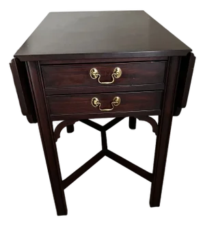 Henkel Harris 5425 29 Mahogany Chippendale Drop-Leaf End Side Table