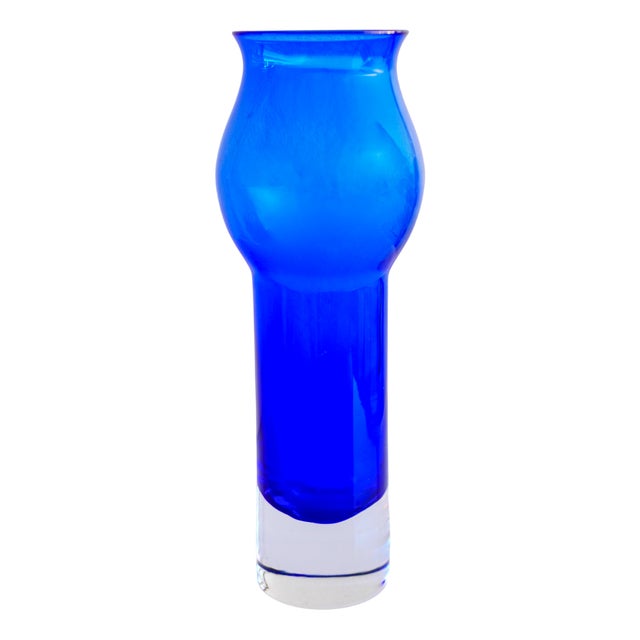 Mid-Century Modern Scandinavian Cobalt Blue Glass Vase from Borgström Åseda, Sweden For Sale