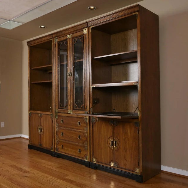1980s Bernhardt 3 Piece Modular Asian Bookcase Wall Unit With China Cabinet For Sale - Image 5 of 13