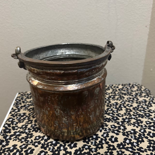 Vintage Copper Pot Kettle With Swing Handle Plant Holder For Sale In New Orleans - Image 6 of 6