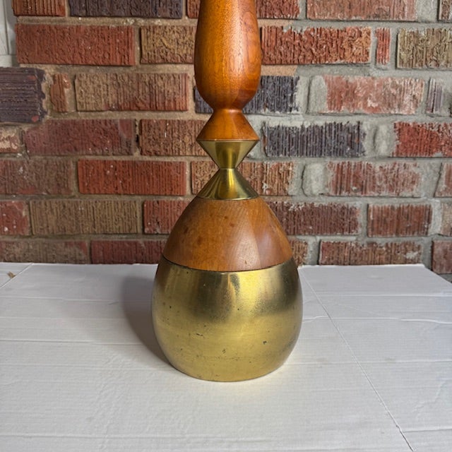 1950s Tony Paul for Westwood Studios Brass & Wood Table Lamp For Sale - Image 5 of 12