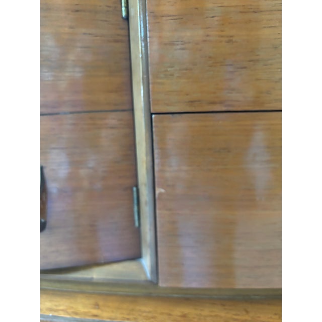 1950s 1950s Era Thomasville Highboy Dresser For Sale - Image 5 of 7