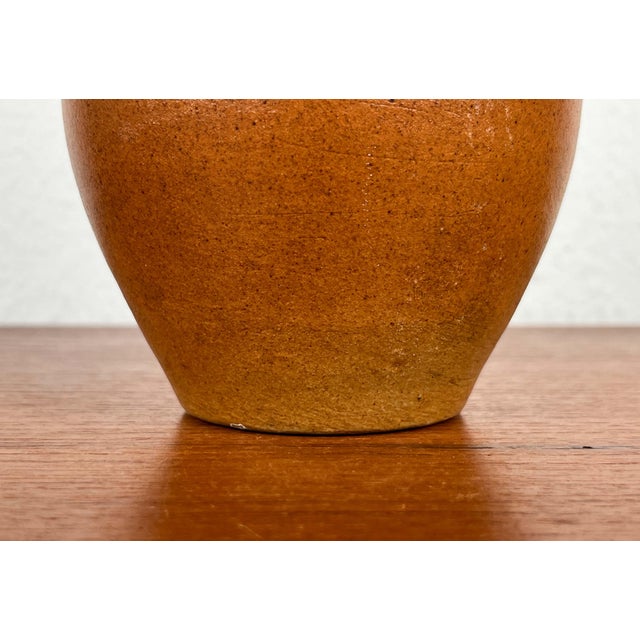 Brown Mid-Century Modern Eastern German Studio Pottery Minimalist Vase from Paul Eydner, Waldenburg, 1960s For Sale - Image 8 of 11