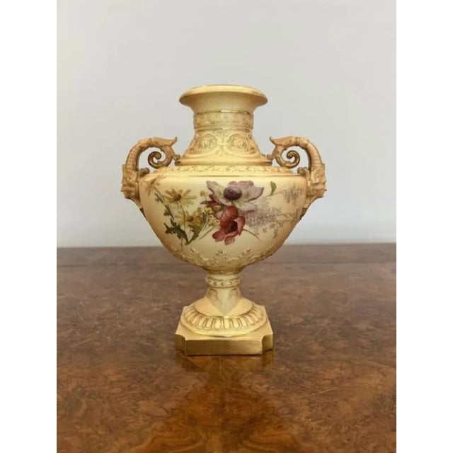 Cream Vintage Vase from Royal Worcester, 1920s For Sale - Image 8 of 8