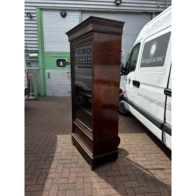 Victorian Glazed Bookcase with Adjustable Shelves and Drawers For Sale - Image 3 of 11