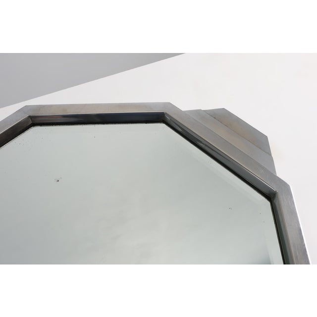 Silver French Art Deco Geometric Octagonal in Chrome and Mirrored Plateau, 1930 For Sale - Image 8 of 12