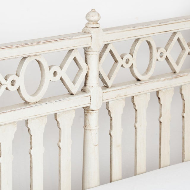 Antique White 19th Century Swedish Gustavian White Painted Pine Bench Settee With Slat Back For Sale - Image 8 of 13