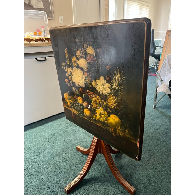 1940s 1940s Hand-Painted Ferguson Tilt-Top Chinoiserie Table For Sale - Image 5 of 8