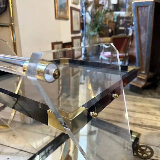 An Amazing 1960s Mid-Century Modern Lucite and Brass Italian Bar Cart For Sale - Image 9 of 9