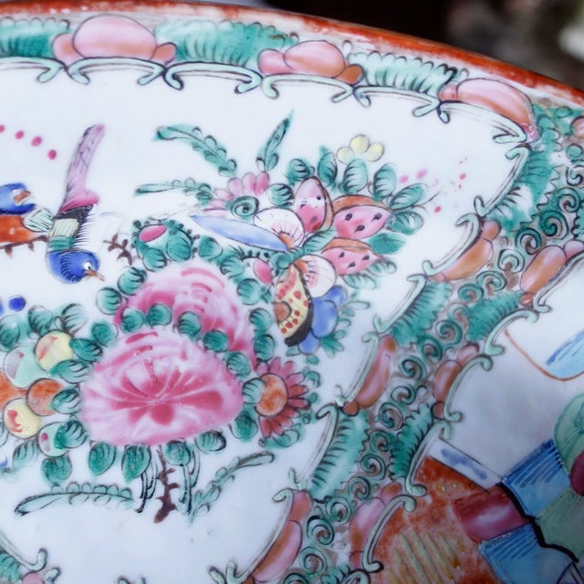 A good sized Rose Medallion Chinese export serving platter, post 1890’s mark on the underside. *Stand not included H: 11 ¾...