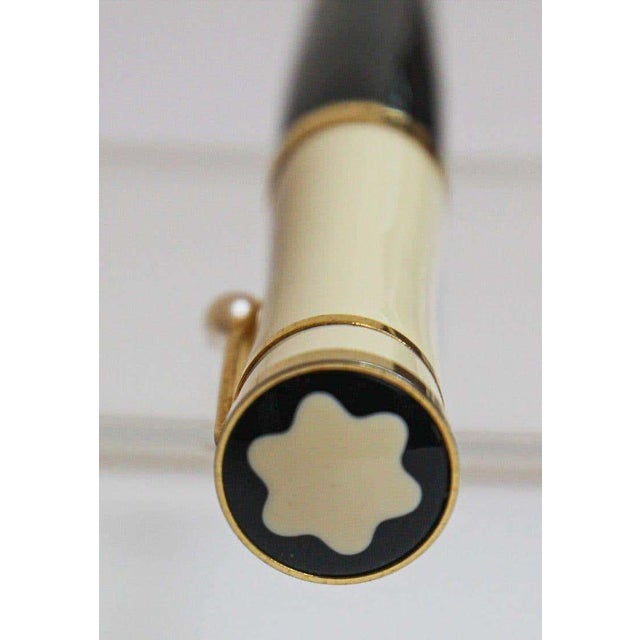 Montblanc Greta Garbo Special Edition Ballpoint Pen with Akoya Pearl, Germany For Sale - Image 13 of 16