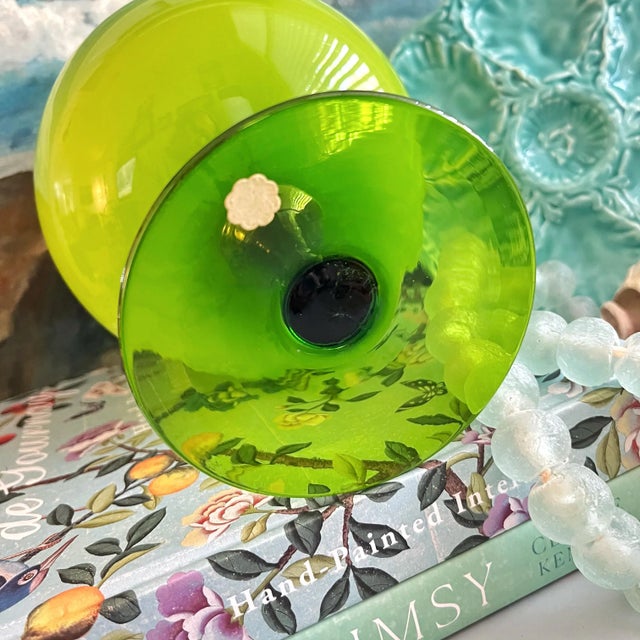 Oversized MidCentury Lime Green Italian Art Glass Brandy Snifter For Sale In San Antonio - Image 6 of 8
