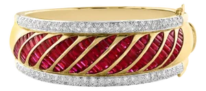 1960 Vintage 16 Ct Burma Ruby & 6 Ct Diamonds 18 Kt Yellow Gold 109 Grams Bangle