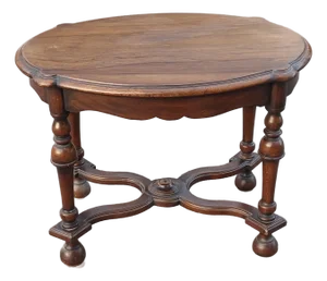Early 20th Century William and Mary Style Walnut Oval Side Table