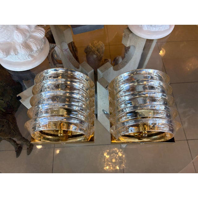 Vintage Pair Art Deco Wall Light Sconces Lucite Ribbon & Brass For Sale - Image 4 of 12