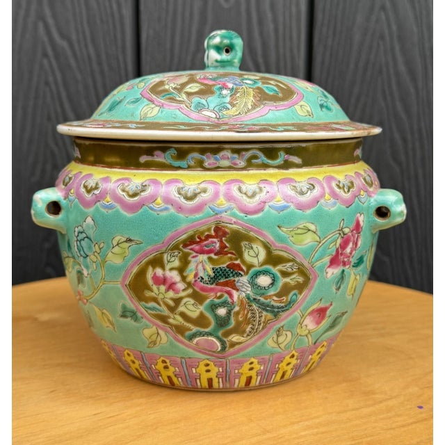 19th C. French Sèvres Style Porcelain Vase – Ornate Gilt Bronze Mounts & Hand-Painted Romantic Scene For Sale - Image 12 of 17