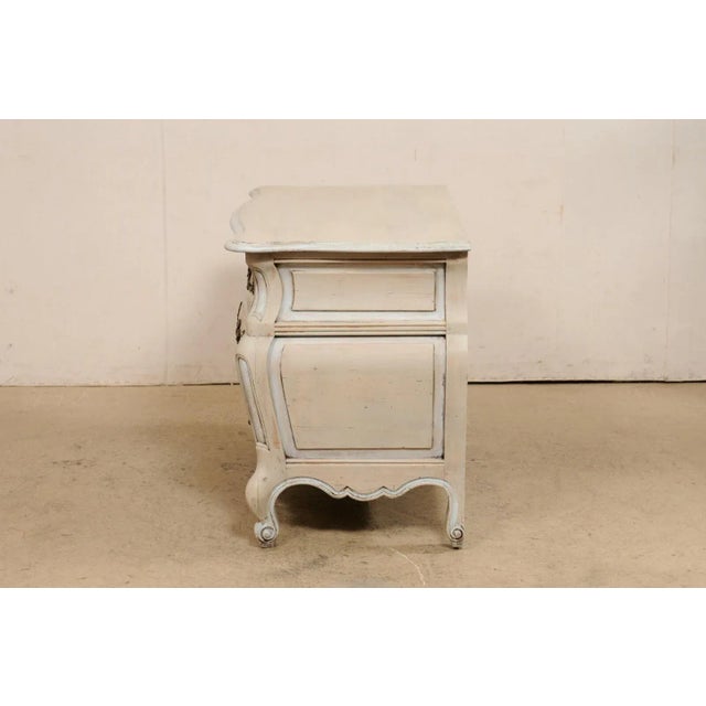 Early 20th Century French Bombé Carved & Painted Wood Commode For Sale - Image 4 of 11