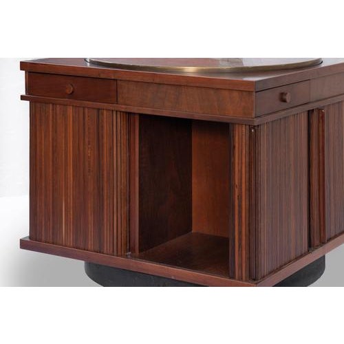 Rotating Storage Unit in Wood and Brass for Bernini, Italy, 1960s For Sale - Image 4 of 9