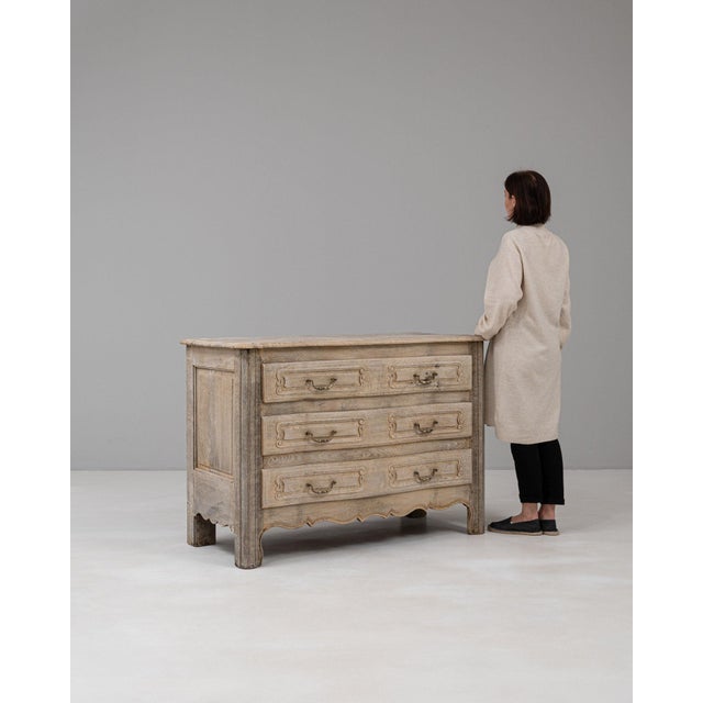 Wood 19th Century France Gold Wood Chests of Drawers For Sale - Image 7 of 11