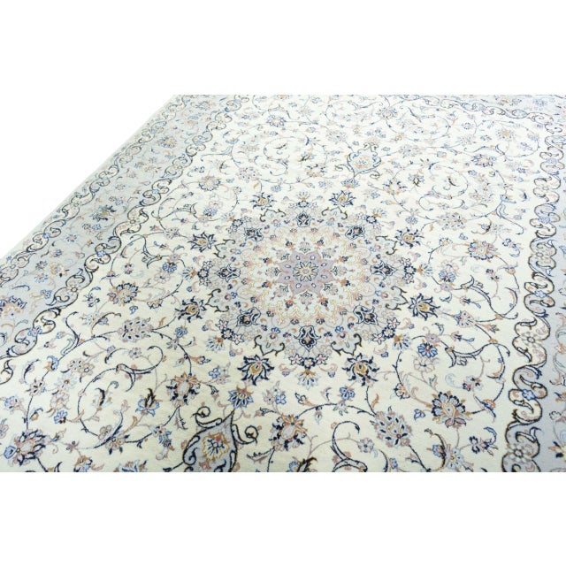 Hand-Knotted Kashan Oriental Rug For Sale - Image 5 of 13