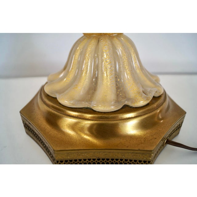Gold 1960’s Hollywood Regency Barovier & Toso Murano Glass Table Lamp For Sale - Image 8 of 12