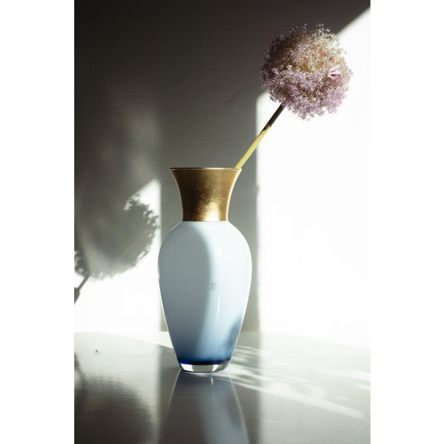 Murano Vase in Gold by Mariana Iskra for Ribes the Art of Glass For Sale - Image 4 of 6