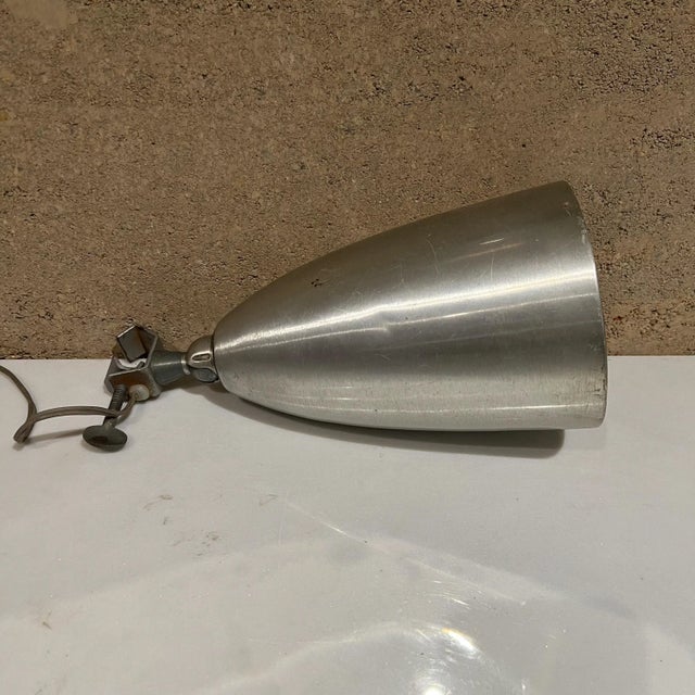 Silver Mid-Century Modern Silver Task Light by Lightolier, 1960s For Sale - Image 8 of 8
