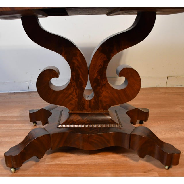 Brown 1860s Antique Victorian Crotch Mahogany Flip-Top Game Table / Console For Sale - Image 8 of 12