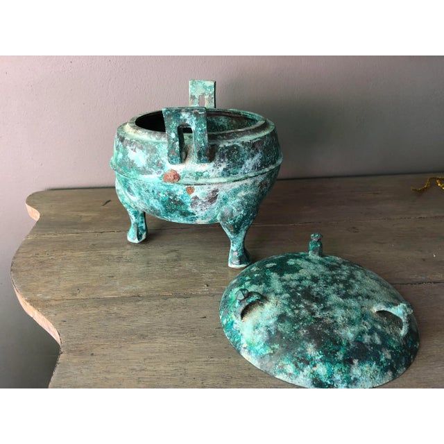 15th Century Figurative Han Dynasty Bronze Pot For Sale - Image 4 of 10