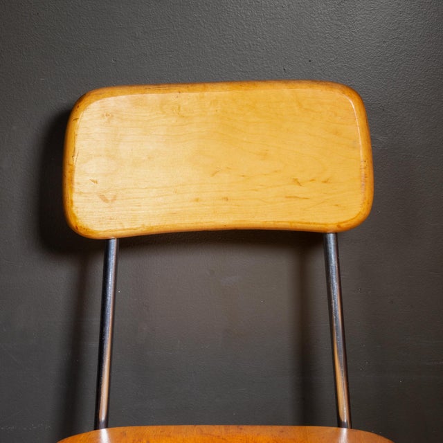 Mid-Century Modern Kem Weber for Heywood Wakefield's Trimline Group Maple Desk Chair c.1950 For Sale - Image 3 of 7