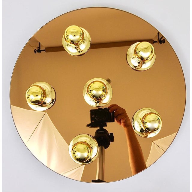 Italian Fontana Arte Style Gold Bronze Sconce in Mirrored Glass, 1970s For Sale - Image 15 of 18