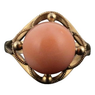 18k Gold Angel Skin Coral Cabochon Cocktail Ring Vintage For Sale