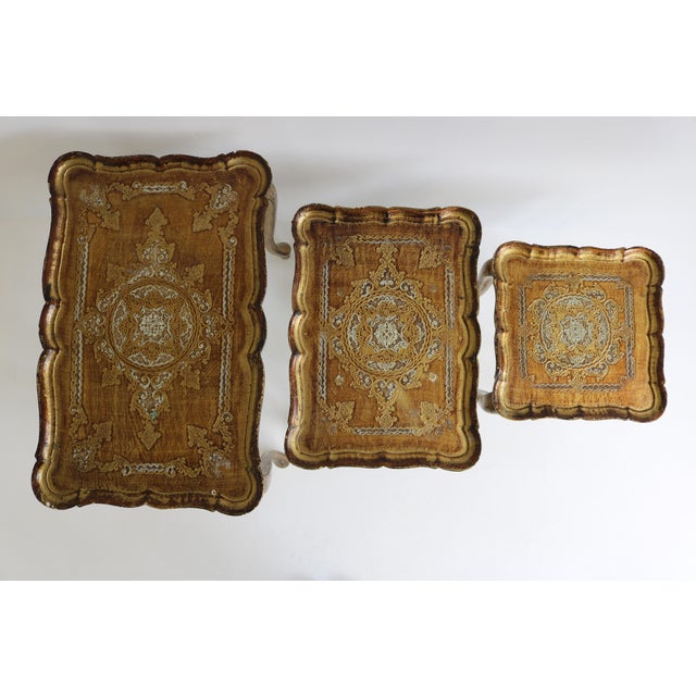 Mid-Century Italian Florentine Gilt Wood Nesting Tables, 1960s, Set of 3 For Sale - Image 6 of 10