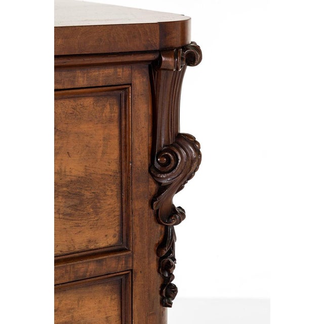 Early Victorian Chest of Drawers For Sale - Image 11 of 14