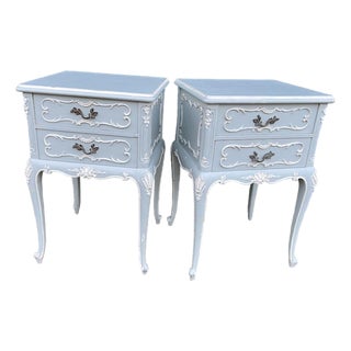 1900s French Louis XVI Mint Beech Nightstands Pair For Sale