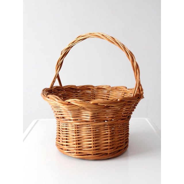 Vintage Round Wicker Gathering Basket With Handle For Sale - Image 10 of 13