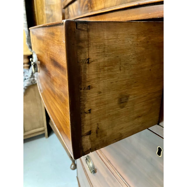 19th Century English Mahogany Chest of Drawers For Sale - Image 4 of 13
