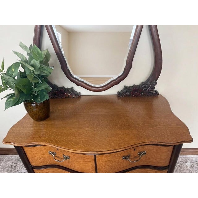 Victorian Restored Antique Serpentine Two-Tone Tiger Oak Vanity With Biomorphic Mirror For Sale - Image 3 of 10