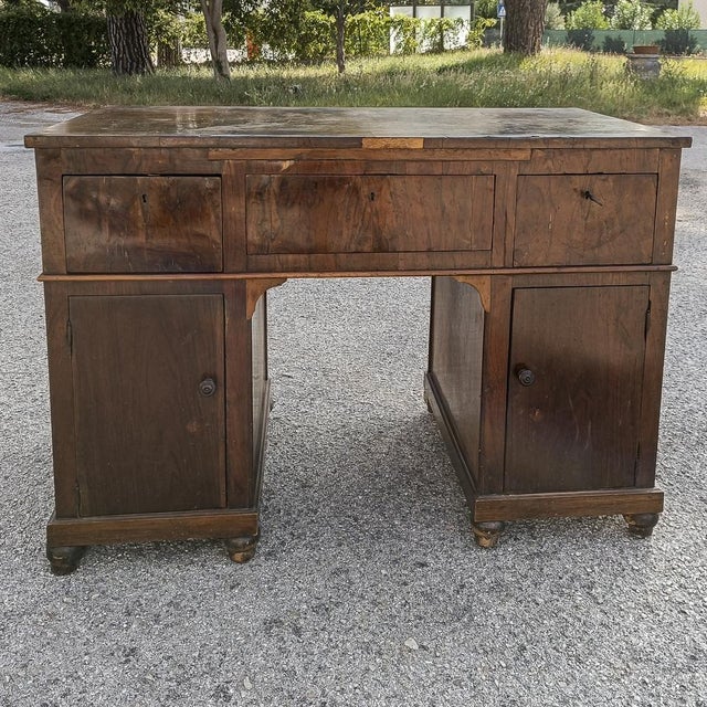 Desk in Walnut, 19th Century For Sale - Image 15 of 18