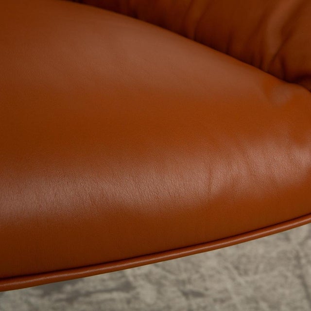 Modern Meg Swivel Armchair in Brown Leather from Rolf Benz For Sale - Image 3 of 8