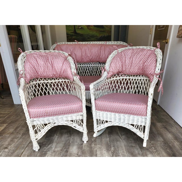 Antique Bar Harbor Wicker 4-Piece Set - In the Manner of Heywood Wakefield For Sale In New York - Image 6 of 18