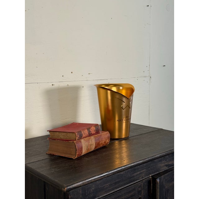 Metal Vintage Moet and Chandon Champagne Bucket For Sale - Image 7 of 8