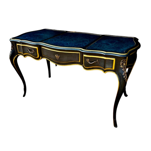 Vintage Drexel Heritage Et Cetera Louis XV French Provincial Black Lacquer Writing Desk With Tooled Leather Top | Bureau Plat Executive Desk For Sale - Image 6 of 17