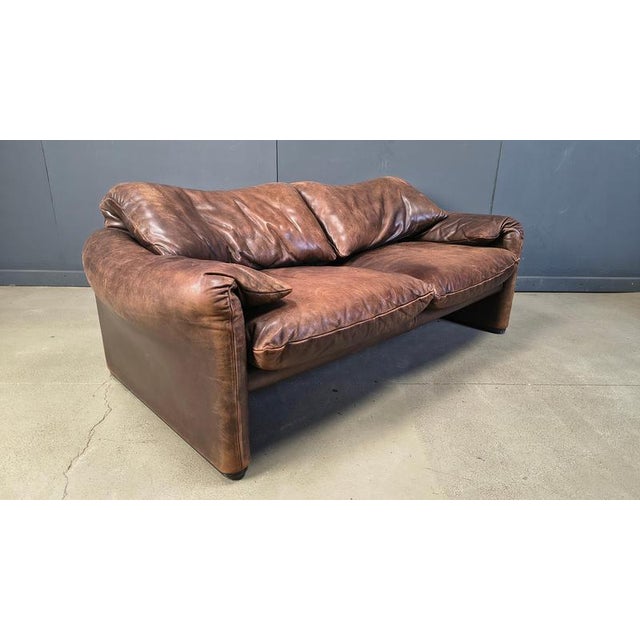 Leather Maralunga Sofa by Vico Magistretti for Cassina, 1970s For Sale - Image 9 of 15