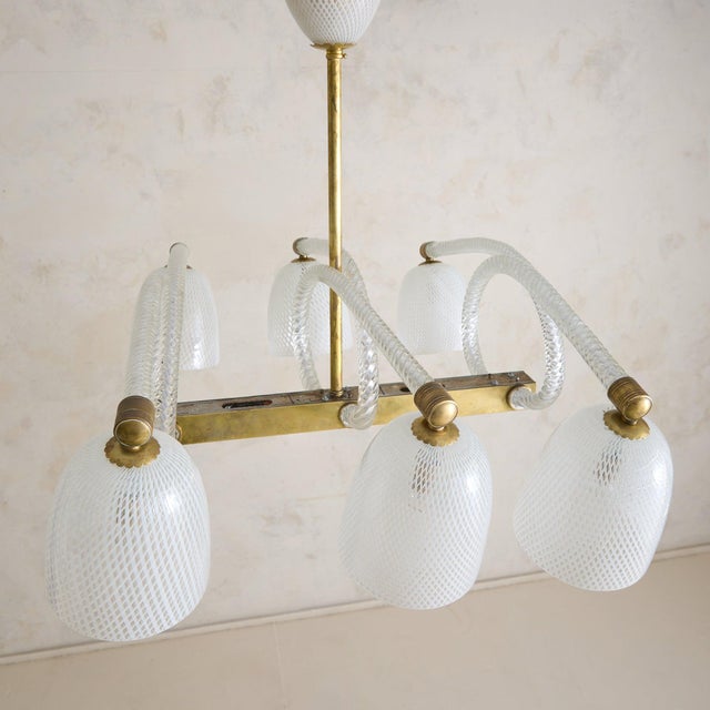 White Italian Reticello Murano Glass Chandelier Attributed to Ercole Barovier, 1940s For Sale - Image 8 of 13