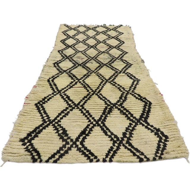 Mid-Century Modern Vintage Berber Moroccan Azilal Rug - 03'10 X 07'11 For Sale - Image 3 of 9