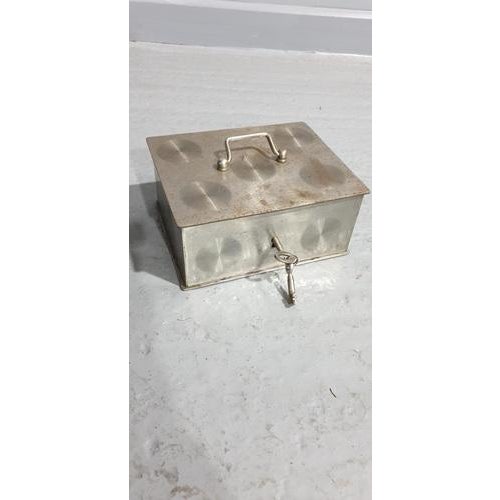 Antique French Kingwood Parquetry Bureau For Sale - Image 15 of 18